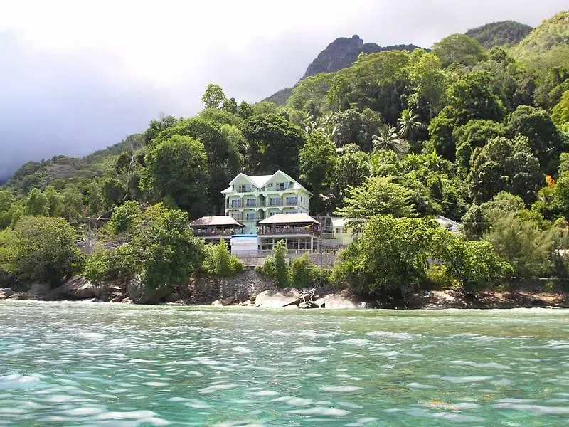 ***  Treasure Cove Hotel & Restaurant Bel Ombre Seychelles